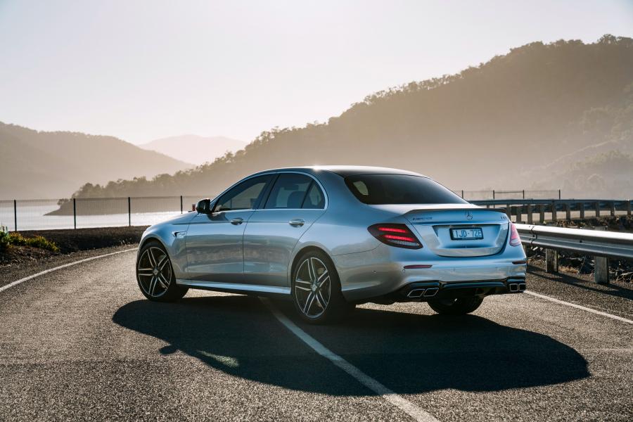  Mercedes-AMG E63 4Matic+ (W213) 2017 года  (AU) (фото 28 из 40)